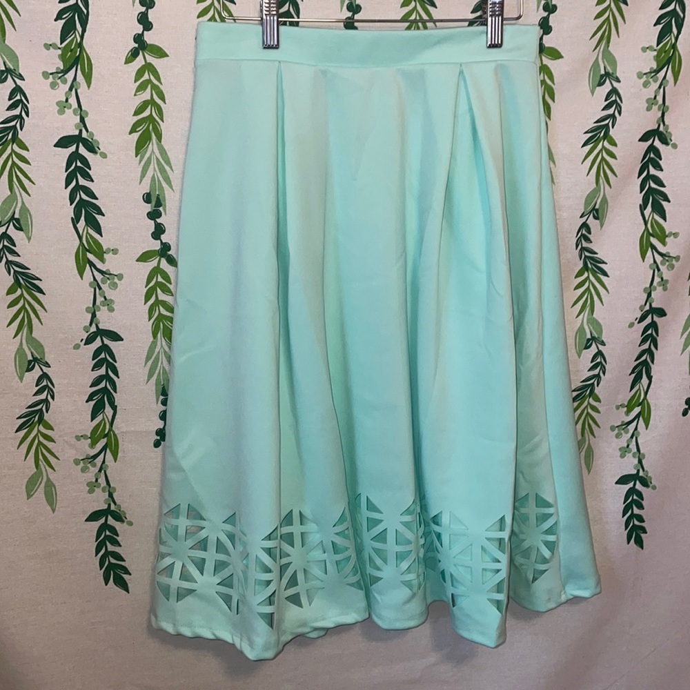 Size L KTOO Cutout Skirt D1